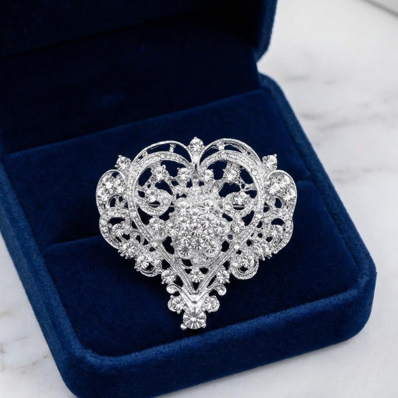 Elegant Heart Shape Brooch Shi - Embroidery Kaftan recension och pris