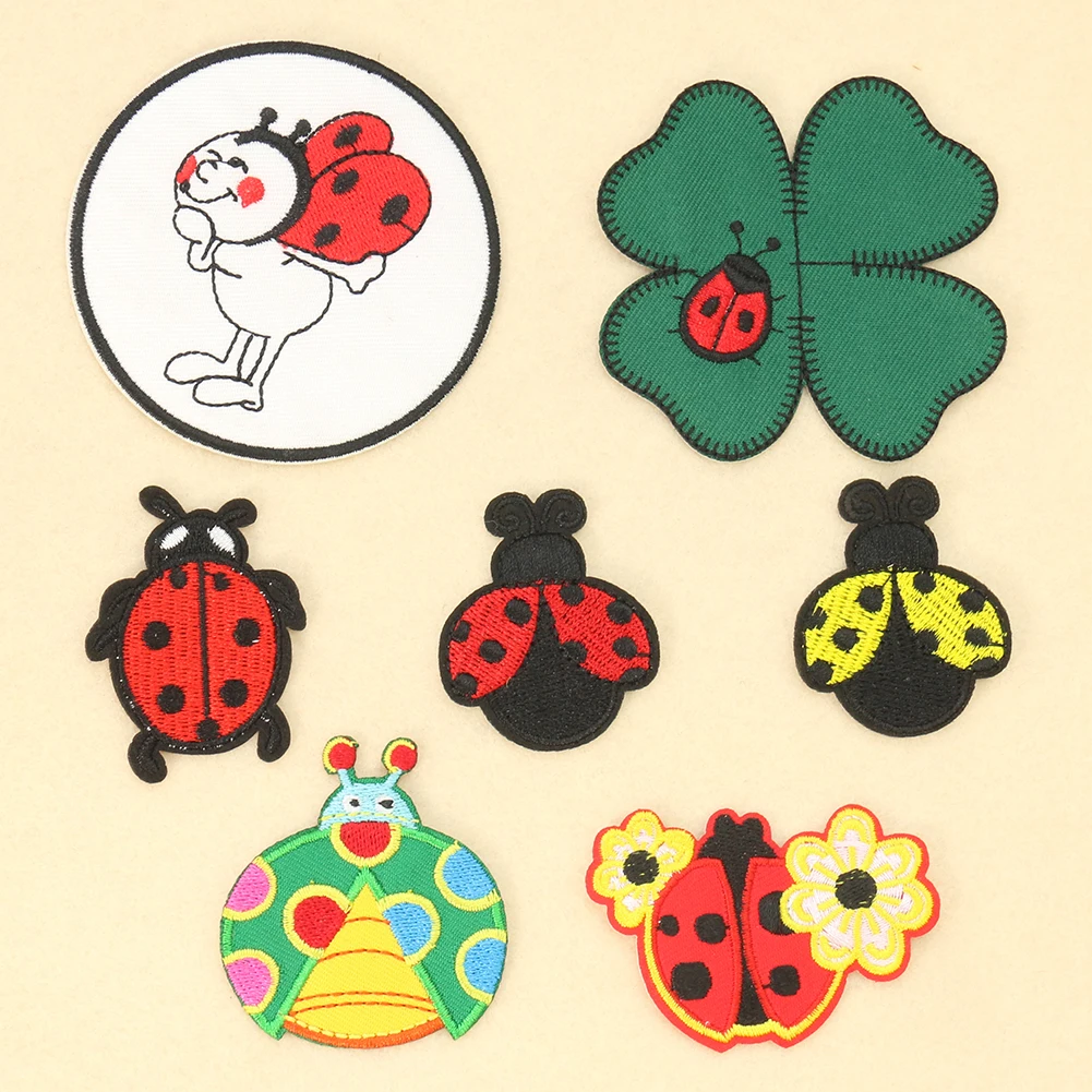 2PC Cartoon Ladybug Four-leaf  - Embroidery Lady Bug recension och pris